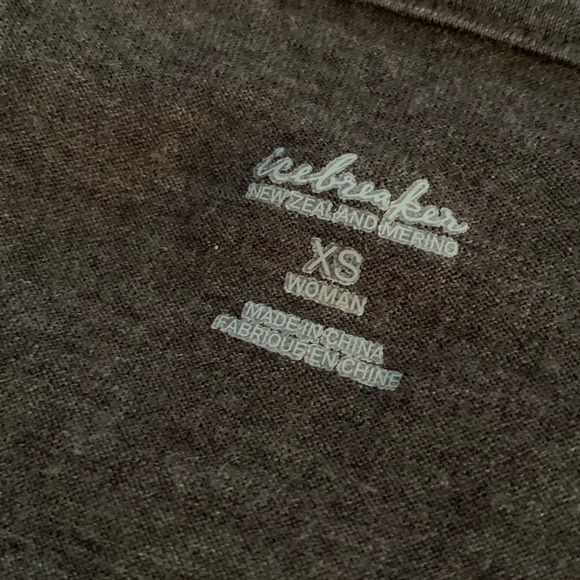 Icebreaker merino wool dark grey woman’s long cardigan with pockets and buttons - Picture 2 of 2